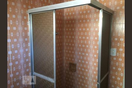 Casa à venda com 253m², 4 quartos e 5 vagasBanheiro 2