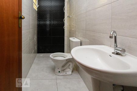 Banheiro de apartamento para alugar com 1 quarto, 35m² em Vila Antonina, São Paulo