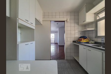 Apartamento à venda com 87m², 3 quartos e 2 vagasCozinha