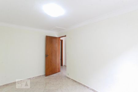 Quarto 2 de casa à venda com 2 quartos, 75m² em Conjunto Residencial Jardim Canaã, São Paulo