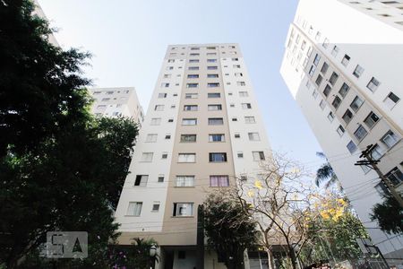 Apartamento à venda com 60m², 2 quartos e 1 vaga Apartamento à venda com 60m², 2 quartos e 1 vagaFachada do Prédio