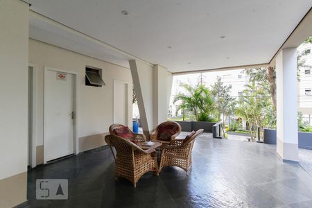 Apartamento à venda com 60m², 2 quartos e 1 vaga Apartamento à venda com 60m², 2 quartos e 1 vagaHall