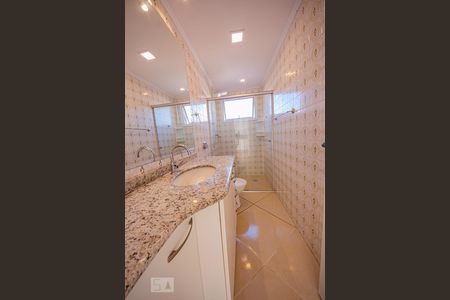 Apartamento à venda com 70m², 2 quartos e 1 vagaBanheiro 