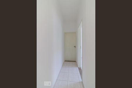 Corredor de casa à venda com 3 quartos, 160m² em Jardim Santa Clara, Guarulhos