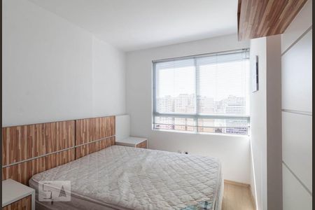 Quarto 1 de apartamento para alugar com 2 quartos, 40m² em Centro, Curitiba