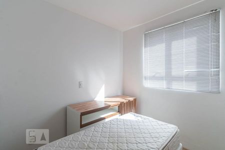 Quarto 2 de apartamento para alugar com 2 quartos, 40m² em Centro, Curitiba
