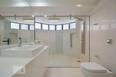 Banheiro de apartamento para alugar com 3 quartos, 260m² em Batel, Curitiba