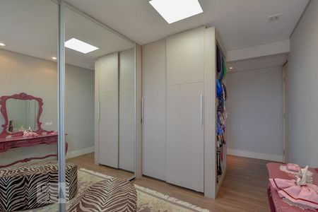 Apartamento para alugar com 260m², 3 quartos e 4 vagas Apartamento para alugar com 260m², 3 quartos e 4 vagasSuíte 3