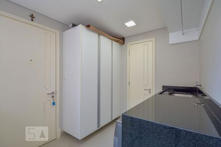 Apartamento para alugar com 260m², 3 quartos e 4 vagas Apartamento para alugar com 260m², 3 quartos e 4 vagasÁrea de Serviço