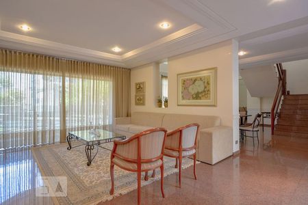 Apartamento para alugar com 260m², 3 quartos e 4 vagas Apartamento para alugar com 260m², 3 quartos e 4 vagasSalão de Festas