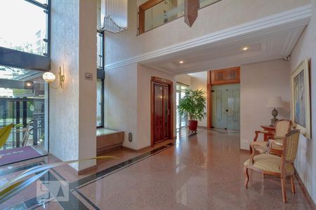 Apartamento para alugar com 260m², 3 quartos e 4 vagas Apartamento para alugar com 260m², 3 quartos e 4 vagasHall de Entrada