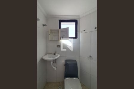 Apartamento para alugar com 77m², 3 quartos e 1 vaga Apartamento para alugar com 77m², 3 quartos e 1 vagaBanheiro da suíte 1