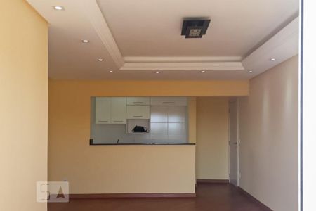 Sala de apartamento para alugar com 3 quartos, 88m² em Jardim Tupanci, Barueri