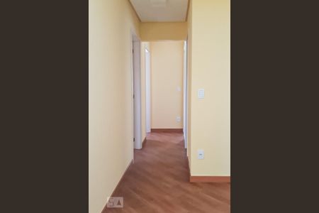Sala de apartamento para alugar com 3 quartos, 88m² em Jardim Tupanci, Barueri