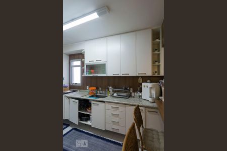 Apartamento à venda com 92m², 3 quartos e 2 vagasCozinha