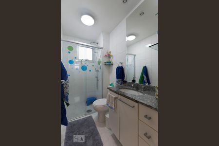 Apartamento à venda com 92m², 3 quartos e 2 vagasBanheiro social