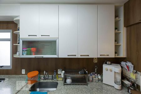 Apartamento à venda com 92m², 3 quartos e 2 vagasCozinha