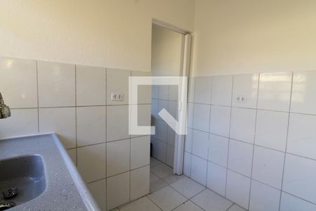 Sala/cozinha de casa para alugar com 1 quarto, 28m² em Vila Marieta, São Paulo