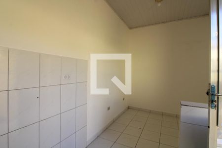 Sala/cozinha de casa para alugar com 1 quarto, 28m² em Vila Marieta, São Paulo
