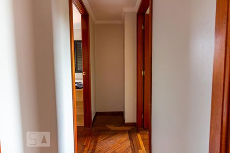 Corredor de apartamento para alugar com 3 quartos, 76m² em Vila São Francisco, Osasco
