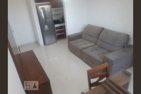 Sala de apartamento à venda com 3 quartos, 53m² em Vargem Pequena, Rio de Janeiro