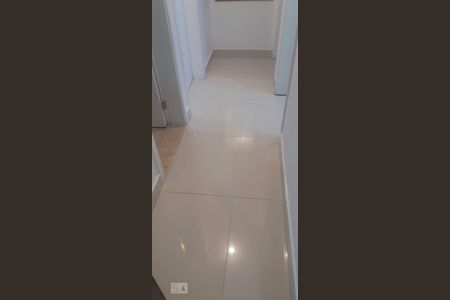 Corredor de apartamento à venda com 3 quartos, 53m² em Vargem Pequena, Rio de Janeiro