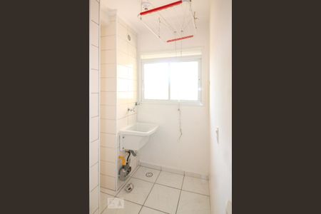 Área de Serviço de apartamento para alugar com 3 quartos, 58m² em Ferrazópolis, São Bernardo do Campo