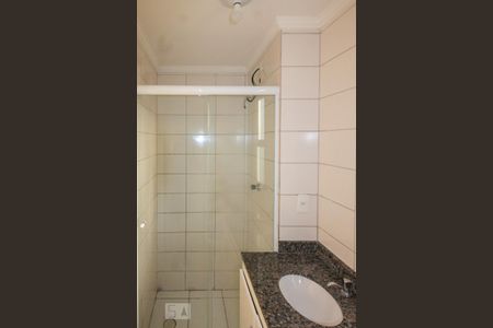 Banheiro de apartamento para alugar com 3 quartos, 58m² em Ferrazópolis, São Bernardo do Campo
