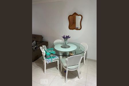 Apartamento à venda com 94m², 2 quartos e 2 vagas Apartamento à venda com 94m², 2 quartos e 2 vagasSala