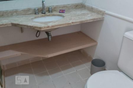 Apartamento para alugar com 80m², 3 quartos e 1 vagaBanheiro do Corredor