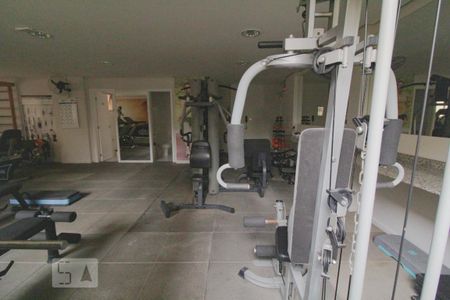 Apartamento para alugar com 229m², 3 quartos e 1 vaga Apartamento para alugar com 229m², 3 quartos e 1 vagaAcademia