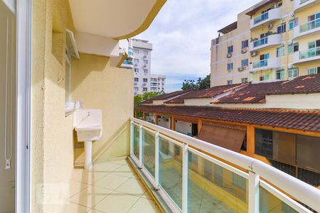 Varanda da Sala e Tanque de apartamento para alugar com 2 quartos, 65m² em Taquara, Rio de Janeiro