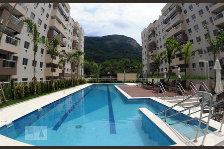 Apartamento para alugar com 82m², 2 quartos e 1 vagaÁrea comum