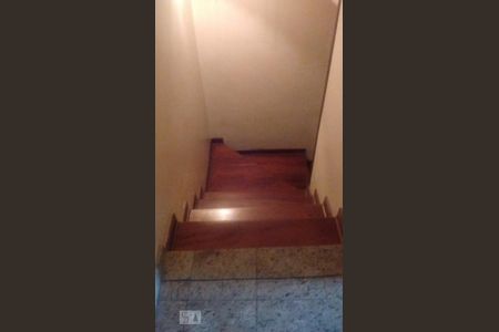 Escada de casa à venda com 4 quartos, 450m² em Jardim Santa Helena, São Paulo