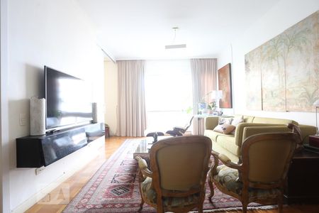 Sala de apartamento para alugar com 3 quartos, 136m² em Higienópolis, São Paulo