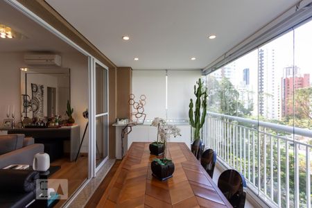 Apartamento à venda com 107m², 3 quartos e 2 vagasVaranda gourmet