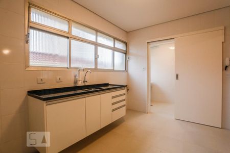 Apartamento para alugar com 100m², 3 quartos e 1 vaga Apartamento para alugar com 100m², 3 quartos e 1 vagaCozinha
