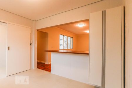 Apartamento para alugar com 100m², 3 quartos e 1 vaga Apartamento para alugar com 100m², 3 quartos e 1 vagaCozinha - Armários