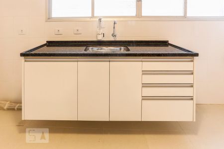 Apartamento para alugar com 100m², 3 quartos e 1 vaga Apartamento para alugar com 100m², 3 quartos e 1 vagaCozinha - Armários
