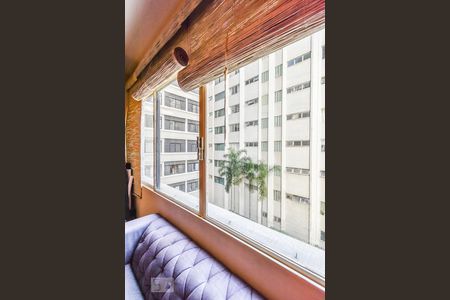 Sala 1 - Vista de apartamento para alugar com 2 quartos, 100m² em Cerqueira César, São Paulo