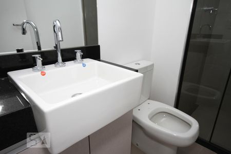 Banheiro de kitnet/studio à venda com 1 quarto, 16m² em Vila Mariana, São Paulo