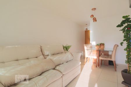 Sala de apartamento à venda com 3 quartos, 75m² em Jacarepaguá, Rio de Janeiro