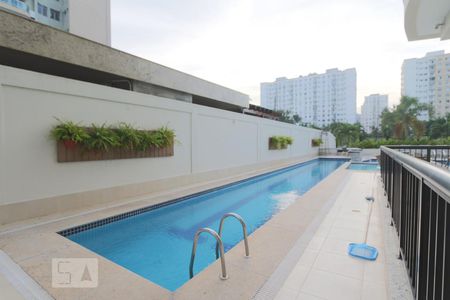 Apartamento à venda com 75m², 3 quartos e 2 vagasÁrea comum - Piscina