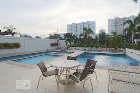 Apartamento à venda com 75m², 3 quartos e 2 vagasÁrea comum - Piscina