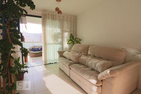 Sala de apartamento à venda com 3 quartos, 75m² em Jacarepaguá, Rio de Janeiro