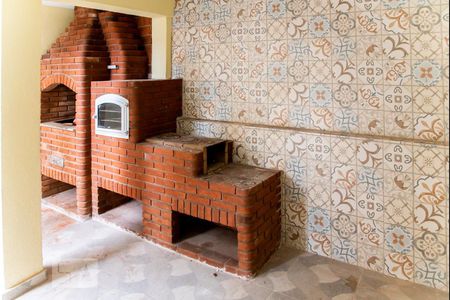 Casa à venda com 165m², 4 quartos e 3 vagas Casa à venda com 165m², 4 quartos e 3 vagasChurrasqueira