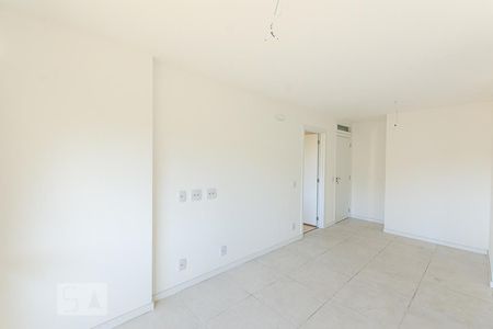 Sala de Apartamento com 2 quartos, 60m² Santa Rosa 