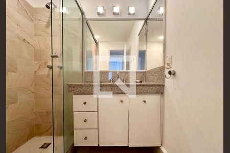 Banheiro Social de apartamento para alugar com 3 quartos, 100m² em Humaitá, Rio de Janeiro
