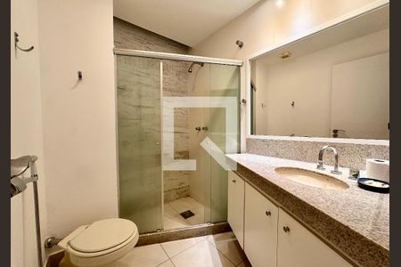 Apartamento para alugar com 100m², 3 quartos e 2 vagas Apartamento para alugar com 100m², 3 quartos e 2 vagasBanheiro da Suíte