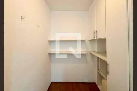 Quarto de Serviço de apartamento para alugar com 3 quartos, 100m² em Humaitá, Rio de Janeiro